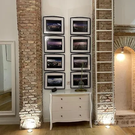 Andimi, Historico. Apartment Toledo